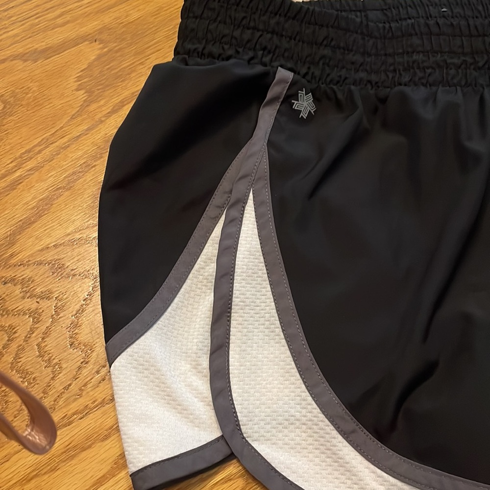Running shorts - Picture 4 of 4